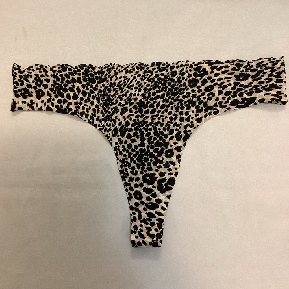 BCBG Thong